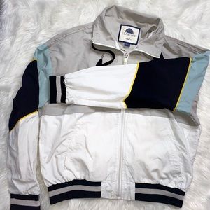Color block wind breaker